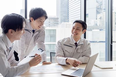 309838784